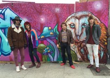  Itchy Teeth (UK)